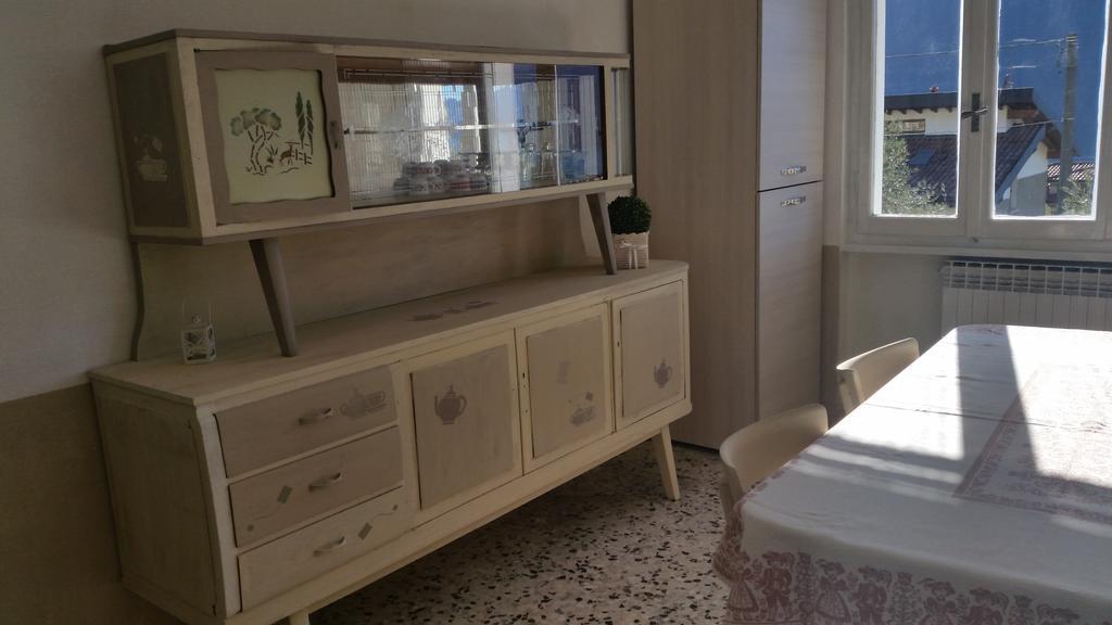 Apartment Iseo Lake Sale Marasino Room photo